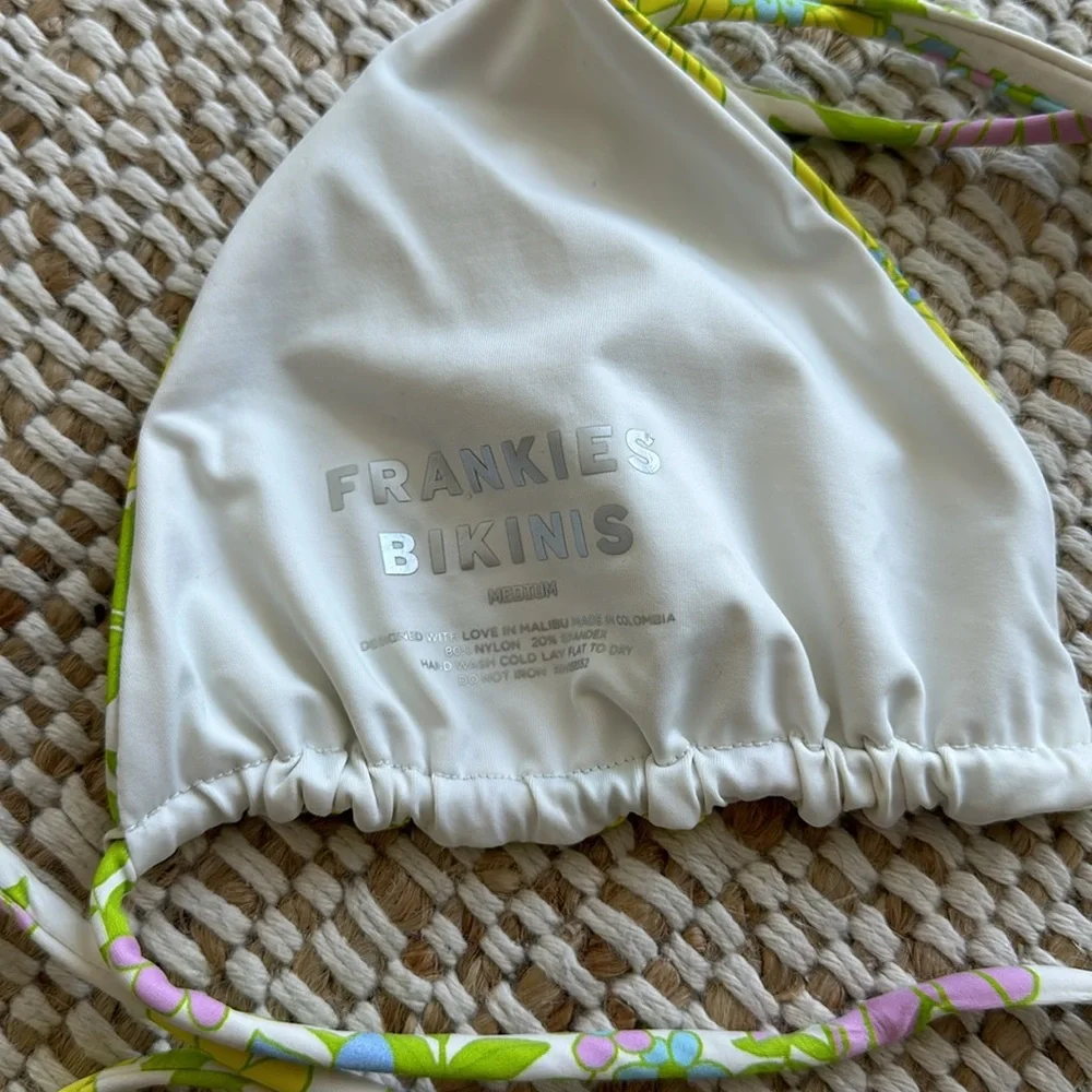 Frankie’s bikinis size medium secret garden - Picture 4 of 4